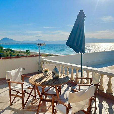 Villa Seabreeze Loutráki Buitenkant foto