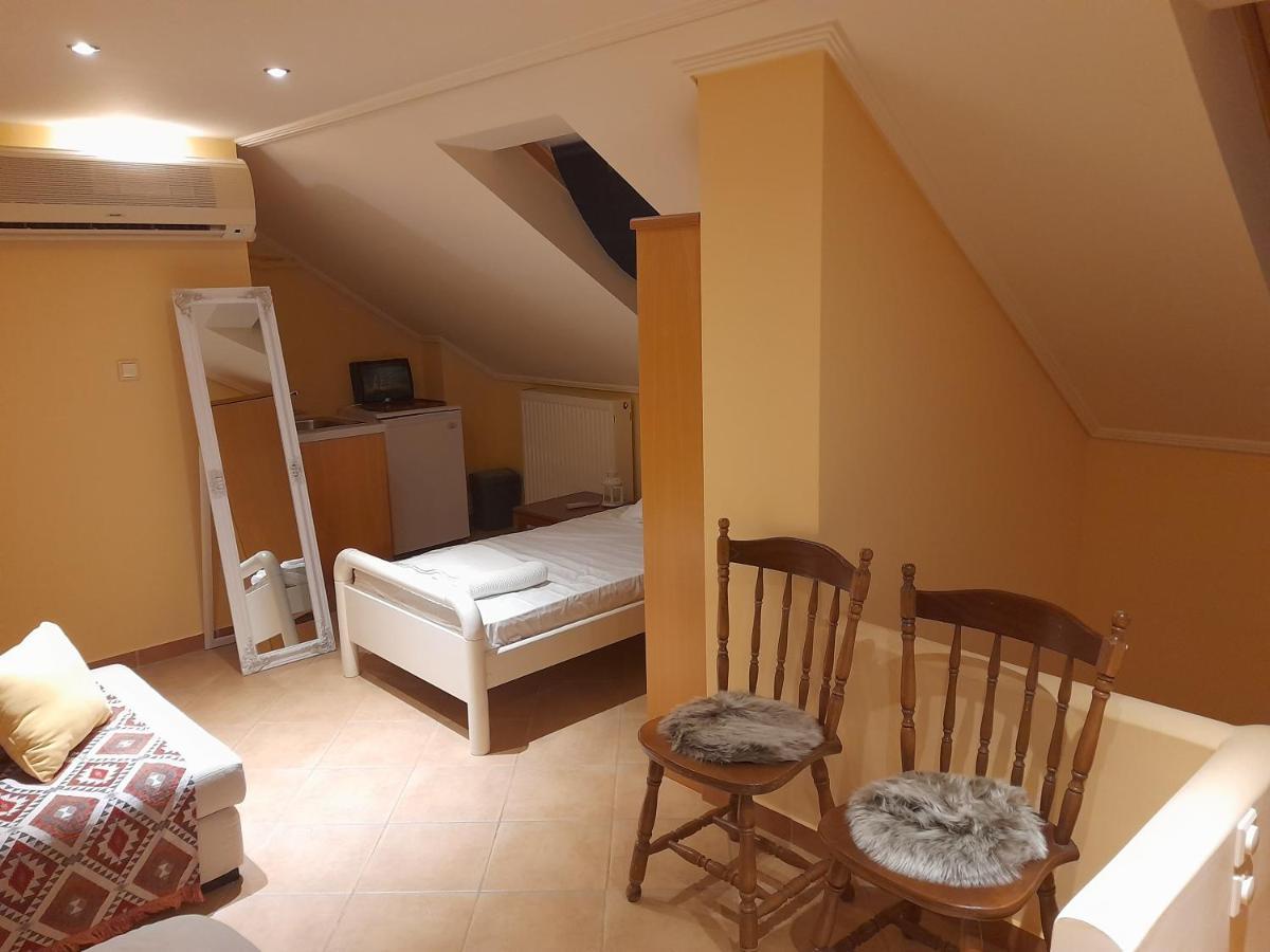 Villa Seabreeze Loutráki Buitenkant foto