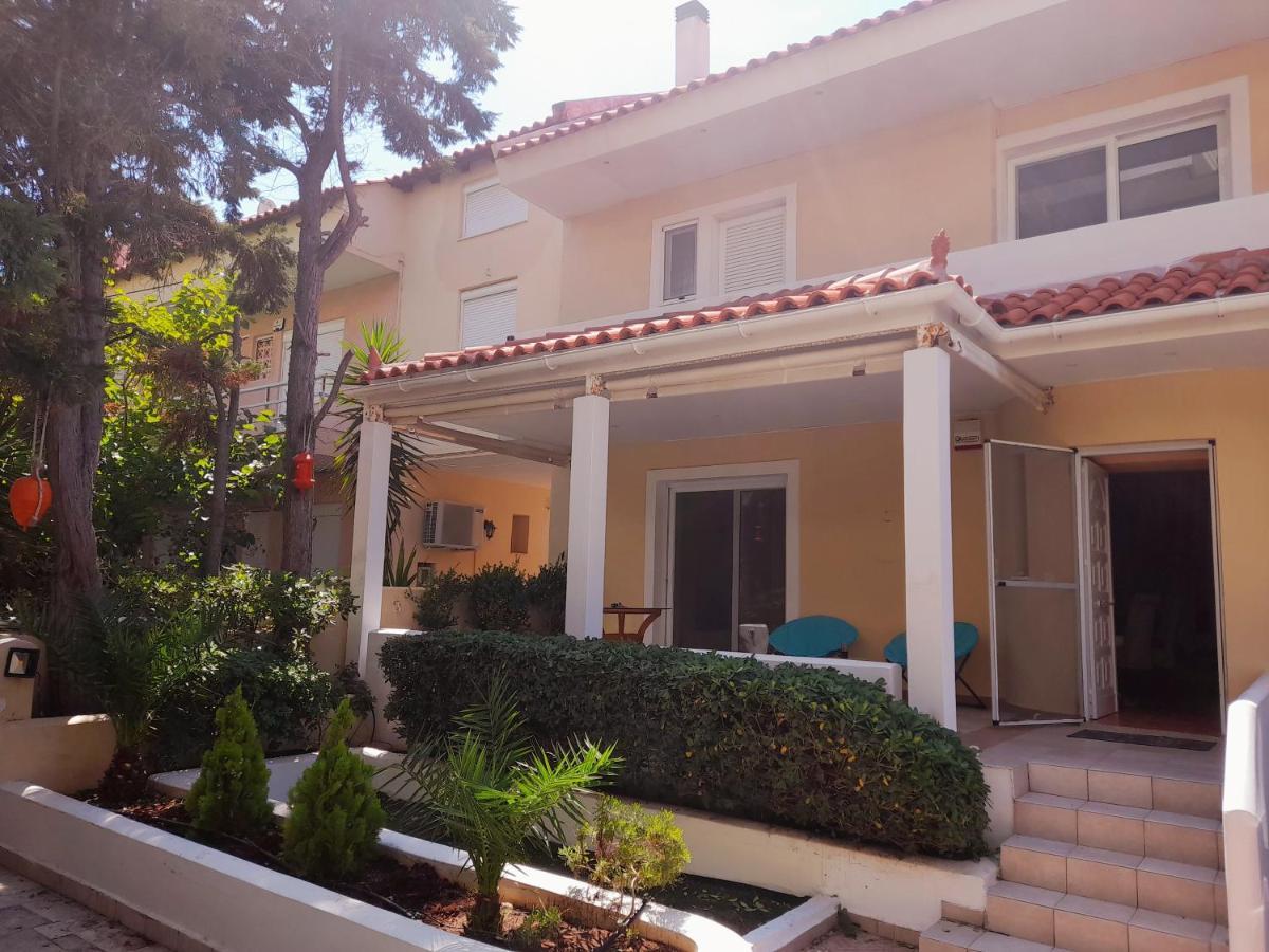 Villa Seabreeze Loutráki Buitenkant foto