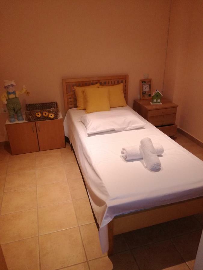 Villa Seabreeze Loutráki Buitenkant foto