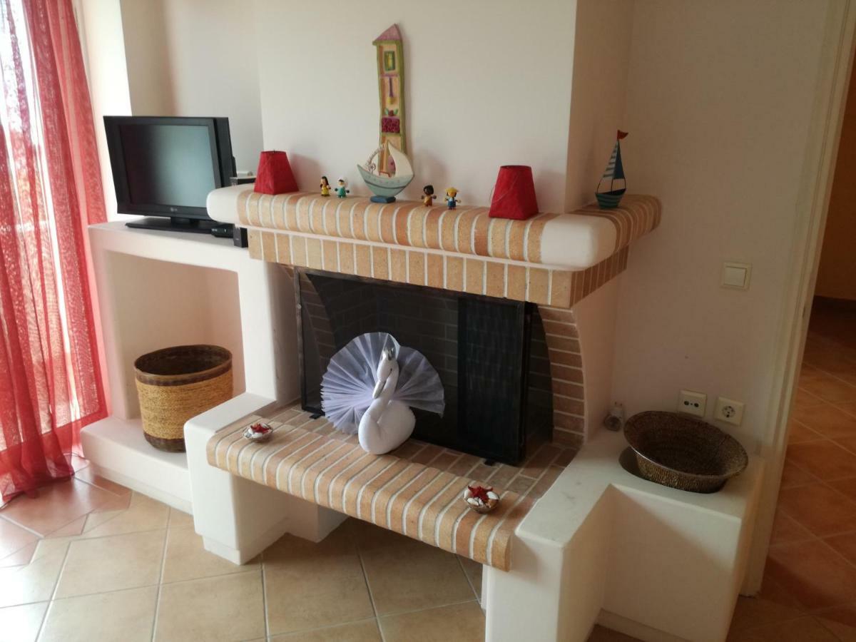 Villa Seabreeze Loutráki Buitenkant foto